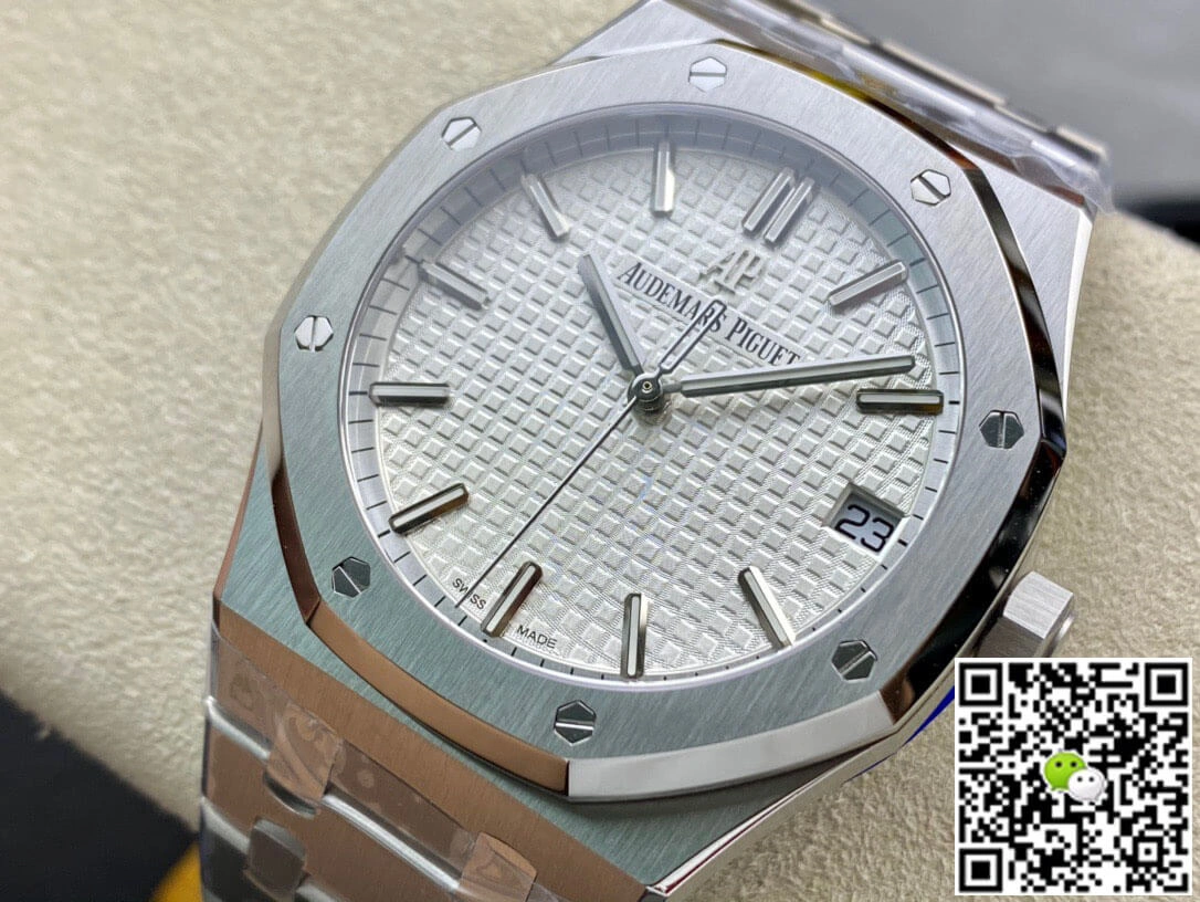 Audemars Piguet Royal Oak 15500ST.OO.1220ST.04 ZF Factory 1:1 Best Edition Replica Watch Titanium Case